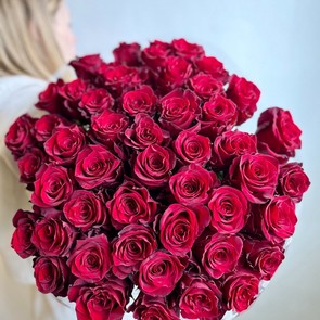 Букет красных эквадорских роз
