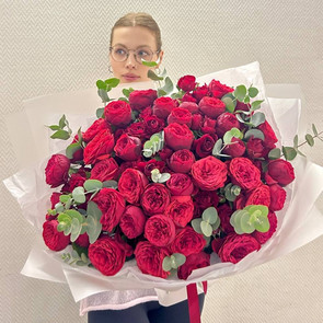 Букет из пионовидных роз