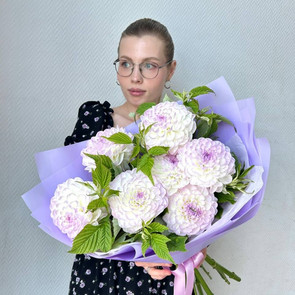 Букет георгины